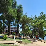 Centinera 3* באניולה