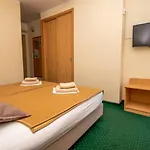 Centinera 3* באניולה