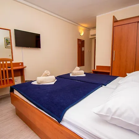 Hotel Centinera Banjole