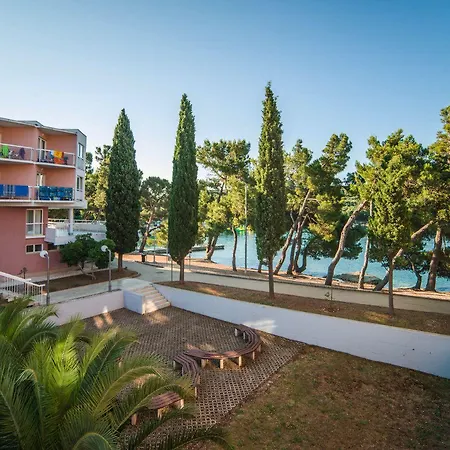 Centinera Hotel Banjole