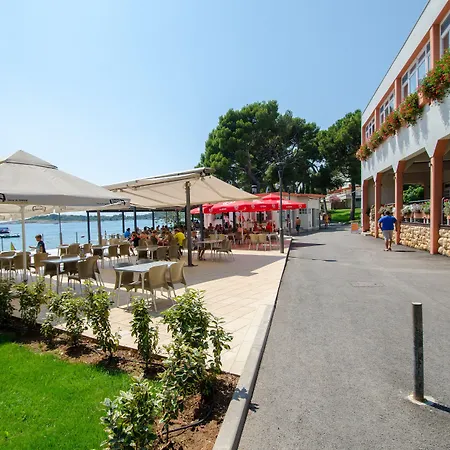 Centinera 3* Banjole