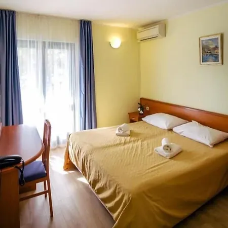 Centinera 3*