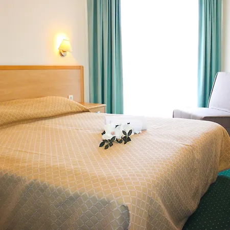 Centinera Szálloda 3*