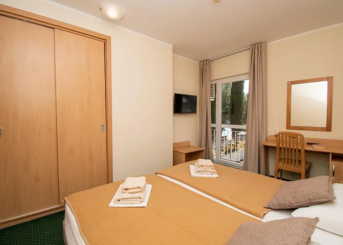 Centinera 3* Banjole