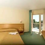 Centinera 3*