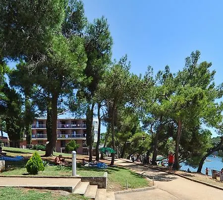 Centinera 3* Banjole