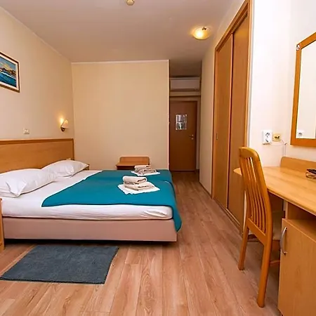 Centinera Hotel