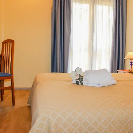 Centinera Szálloda 3*