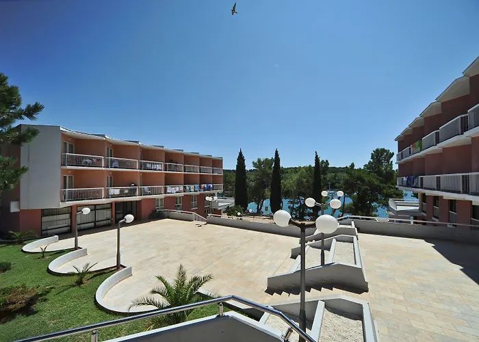 Hotel Centinera 3*