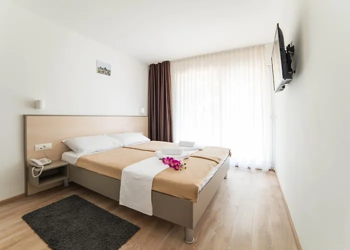 Centinera 3* Banjole